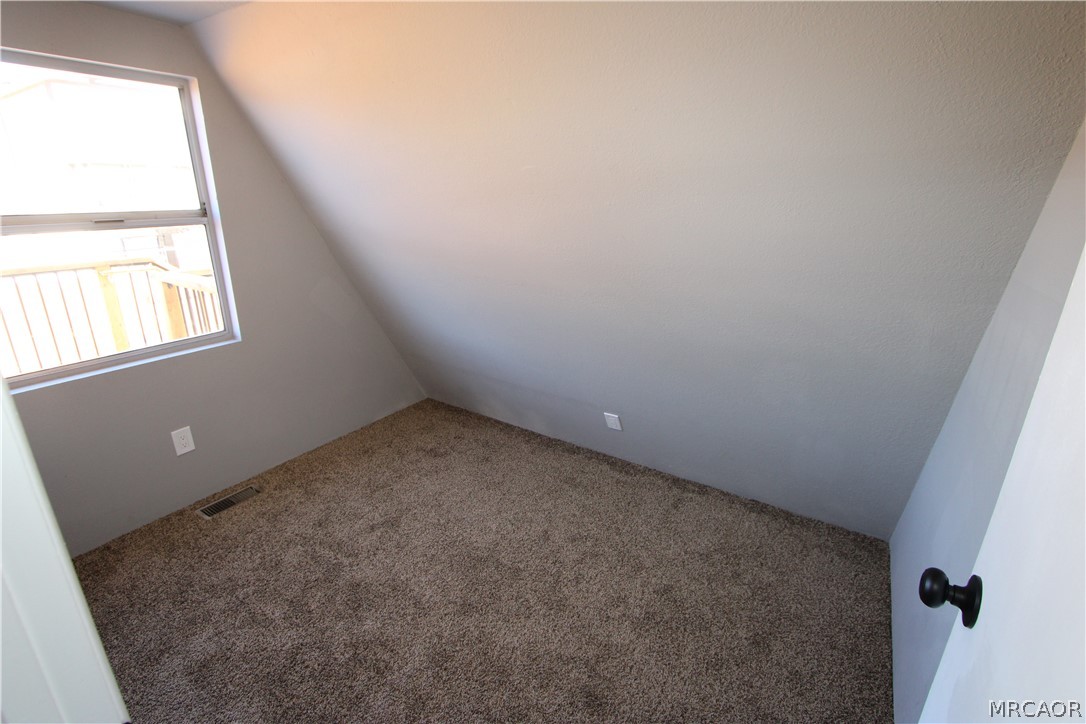 2183 6th Lane Property Photo 8