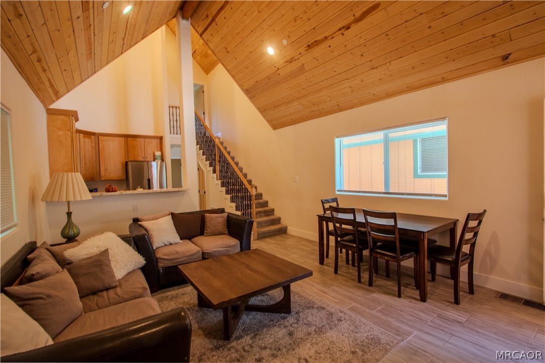 253 Imperial Avenue Property Photo 8