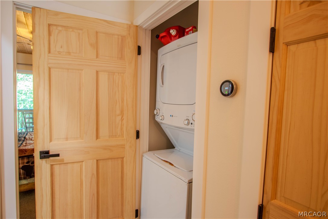 253 Imperial Avenue Property Photo 18