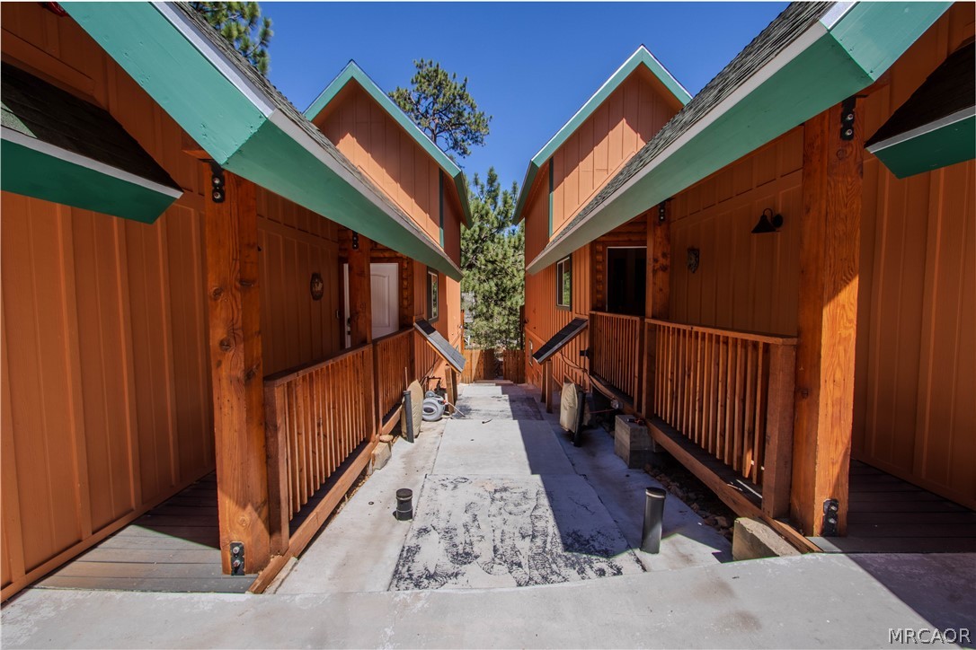 253 Imperial Avenue Property Photo 28