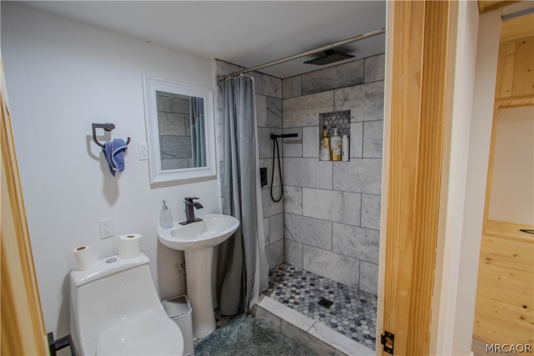 253 Imperial Avenue Property Photo 37