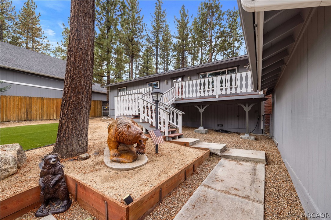 1217 Redwood Drive Property Photo 3