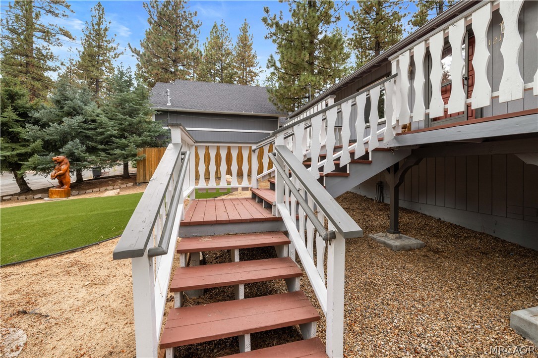 1217 Redwood Drive Property Photo 4