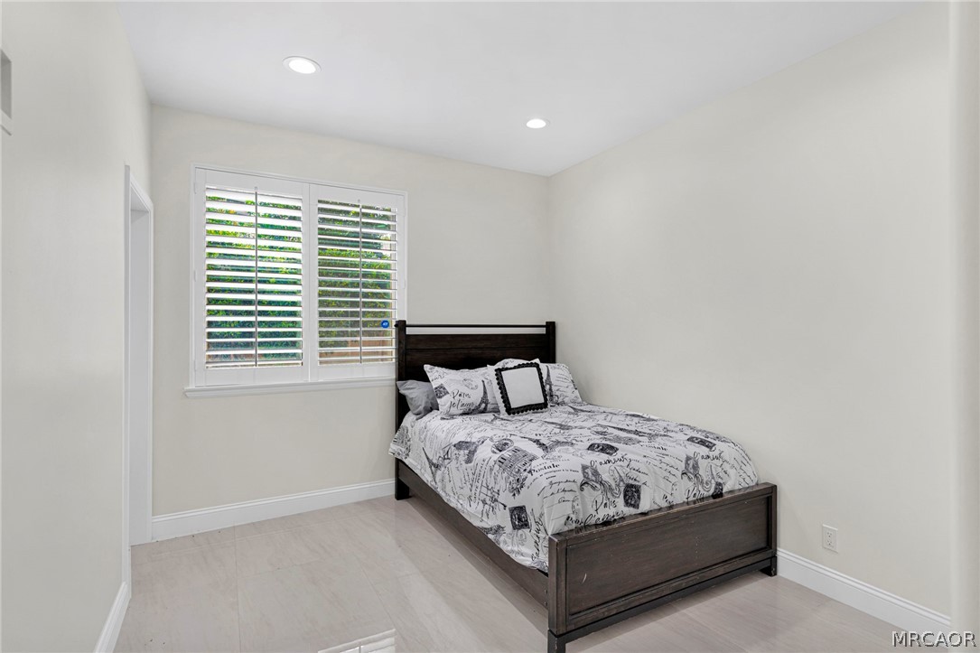 4954 Crestview Place Property Photo 29