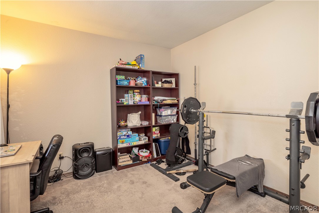 417 East Mountain View Boulevard Property Photo 28