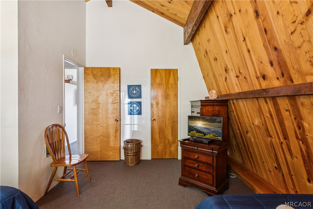2409 Spring Oak Drive Property Photo 10