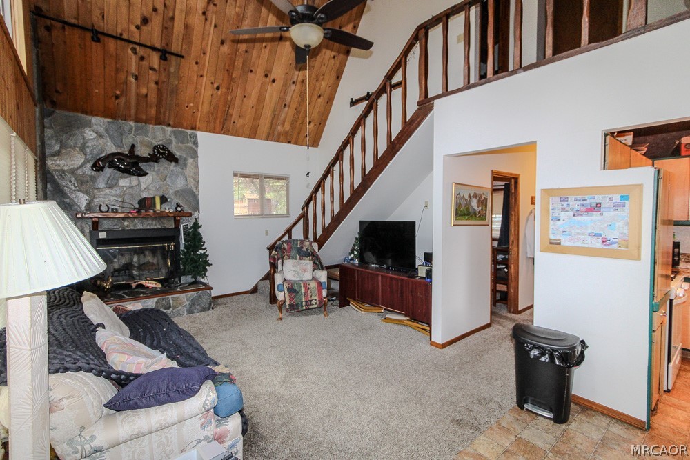 714 Holmes Lane Property Photo 2