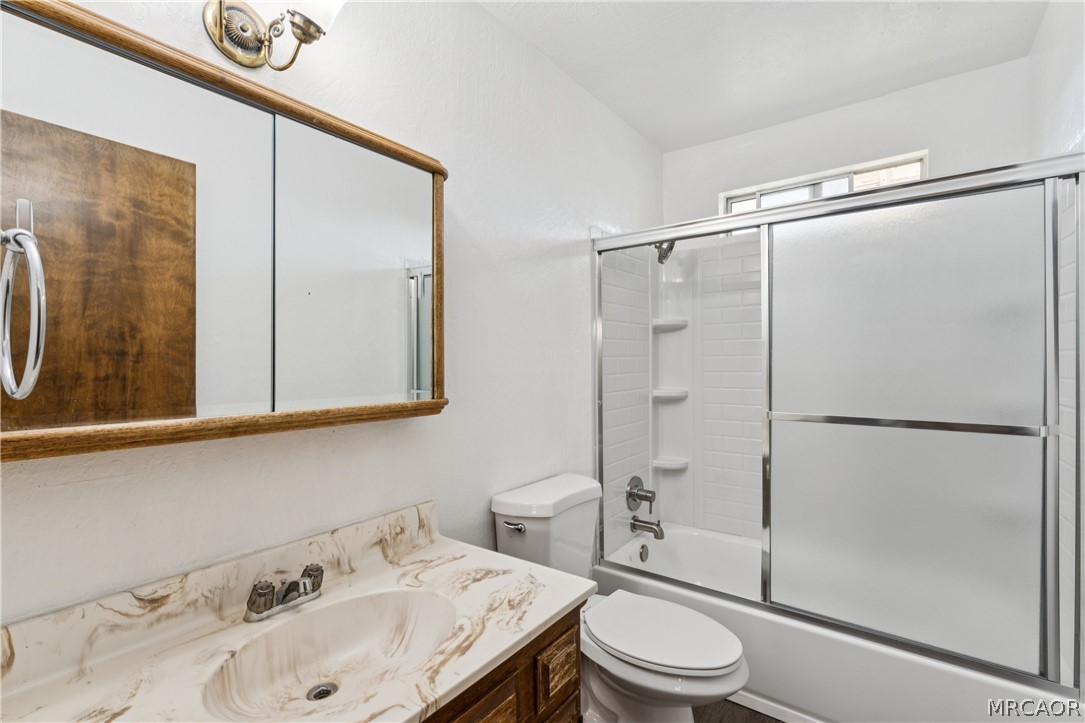 831 Madera Lane Property Photo 10