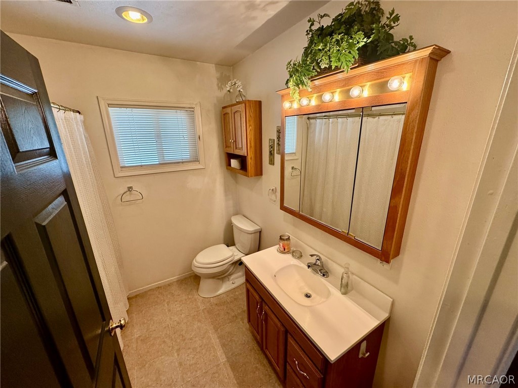 957 Club View Drive Property Photo 21