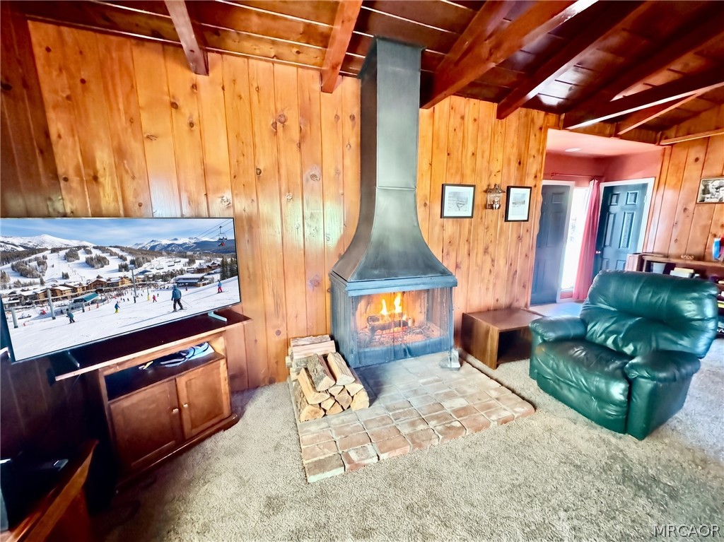 957 Club View Drive Property Photo 22