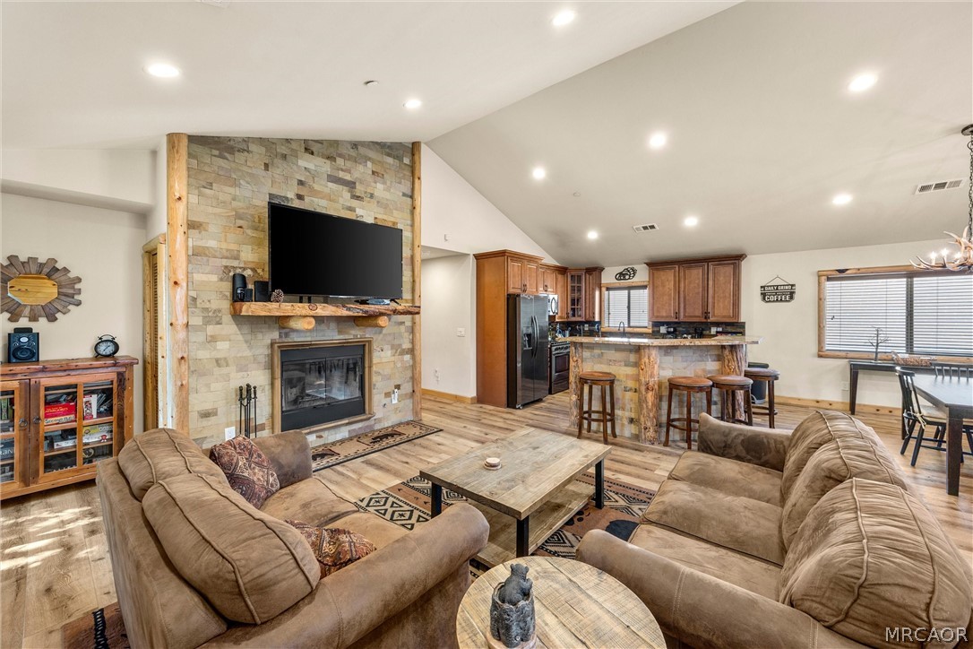40217 Dream Street Property Photo 10