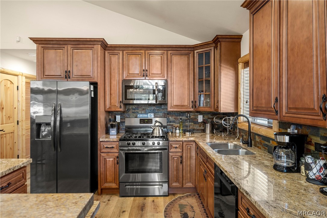 40217 Dream Street Property Photo 15