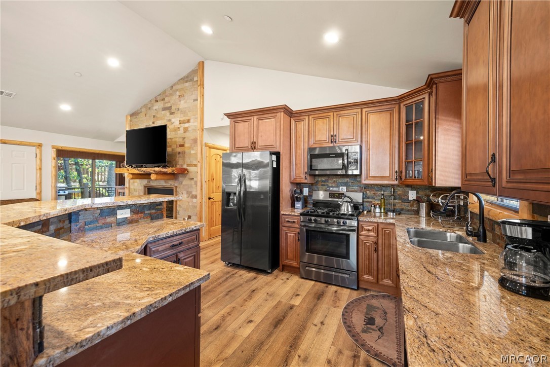 40217 Dream Street Property Photo 16