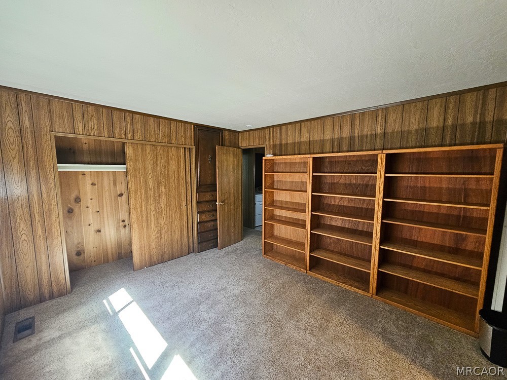 391 Montclair Drive 119 Property Photo 17