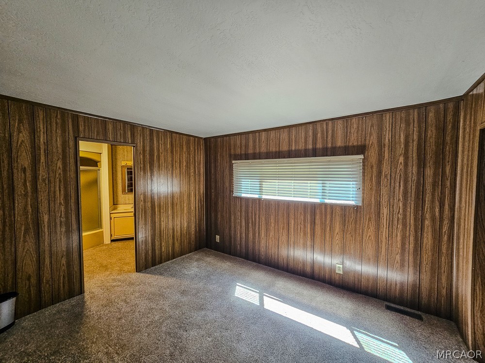 391 Montclair Drive 119 Property Photo 18
