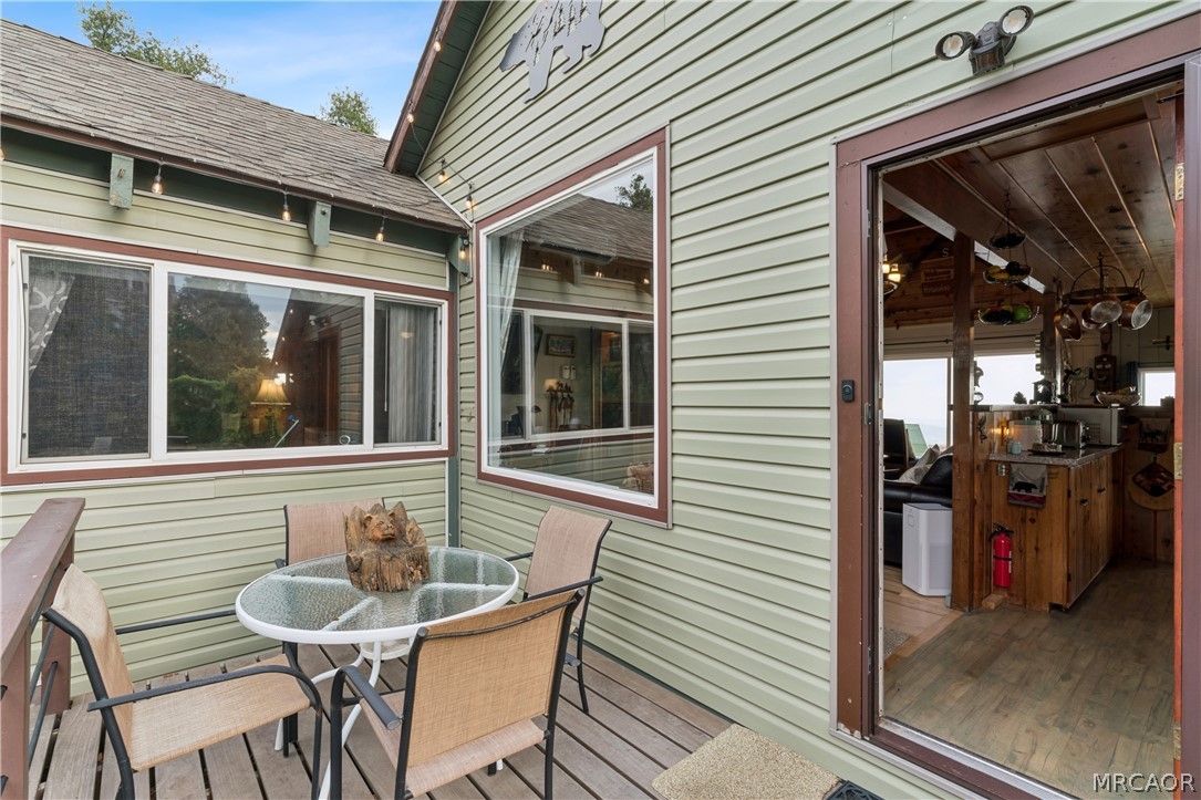 24187 Rockview Drive Property Photo 6