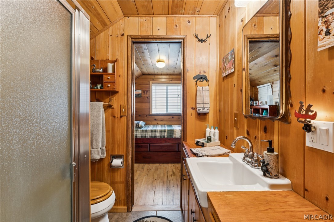 24187 Rockview Drive Property Photo 17