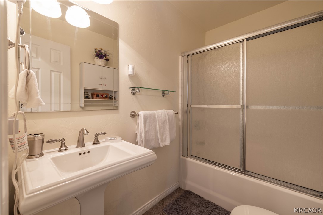 42679 La Placida Avenue Property Photo 11