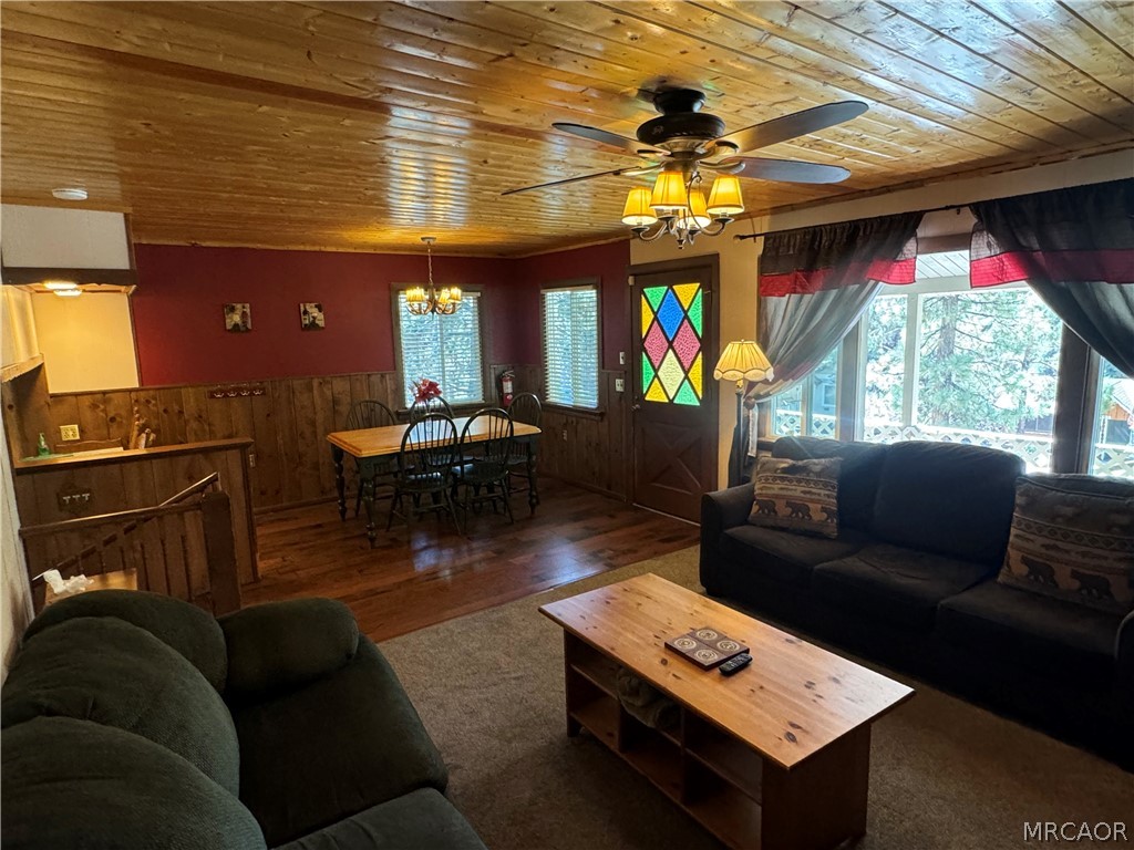42696 Cougar Road Property Photo 2