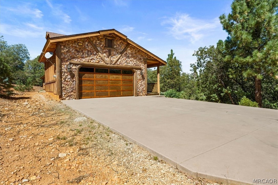 1147 Alameda Road Property Photo 3