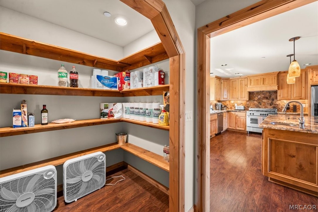 1147 Alameda Road Property Photo 16