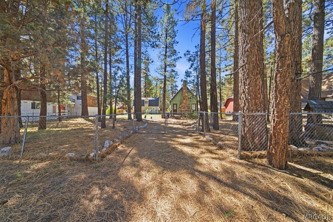 830 East Mountain View Boulevard Property Photo 2