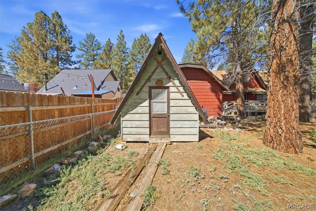 830 East Mountain View Boulevard Property Photo 18