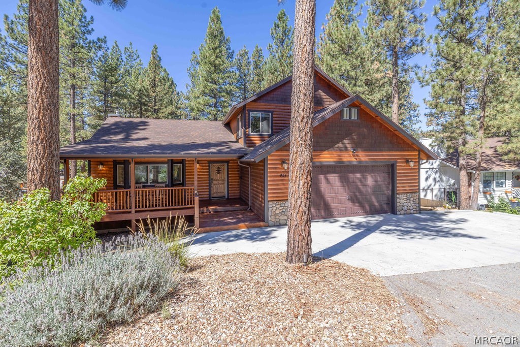 451 Pineview Drive Property Photo 1
