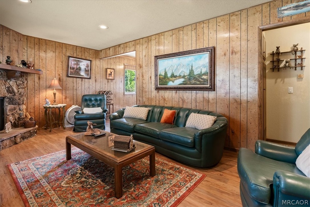 1101 West Country Club Boulevard Property Photo 4