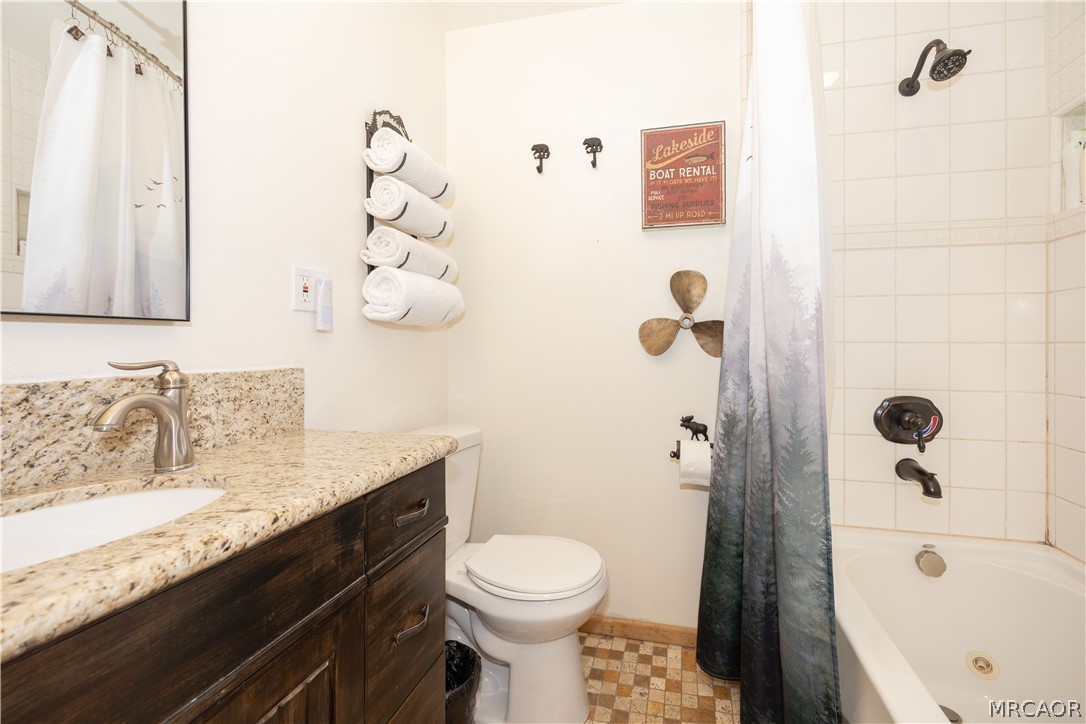 1127 Crags Lane Property Photo 20