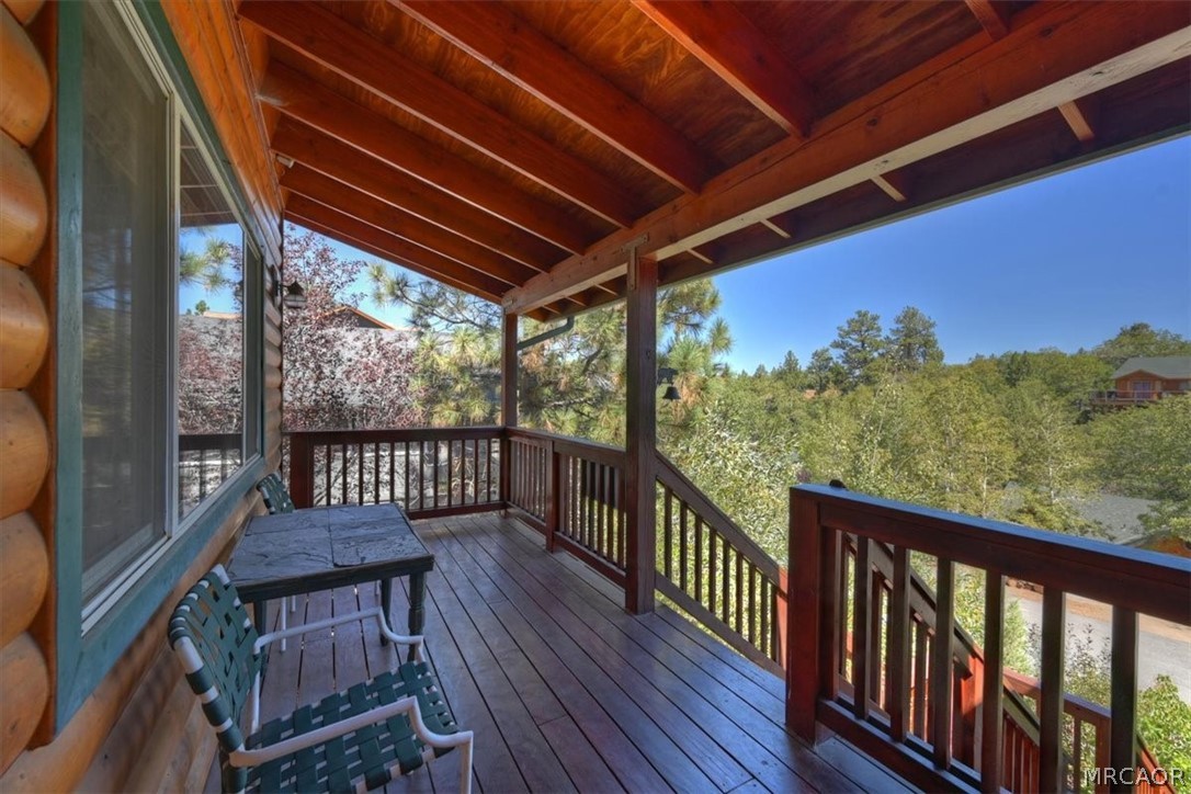 473 Villa Grove Avenue Property Photo 7