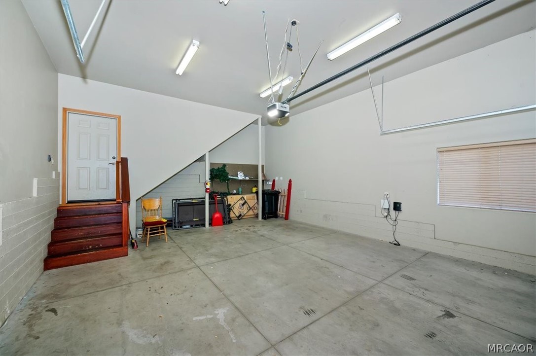 473 Villa Grove Avenue Property Photo 33