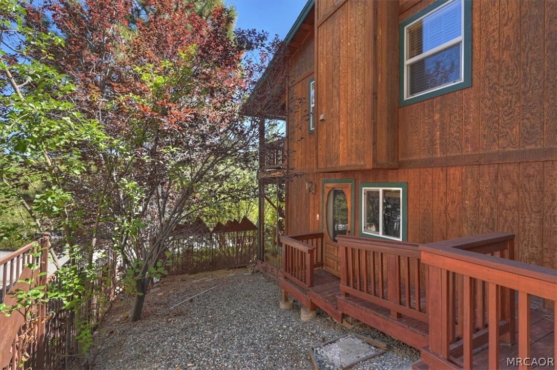 473 Villa Grove Avenue Property Photo 38
