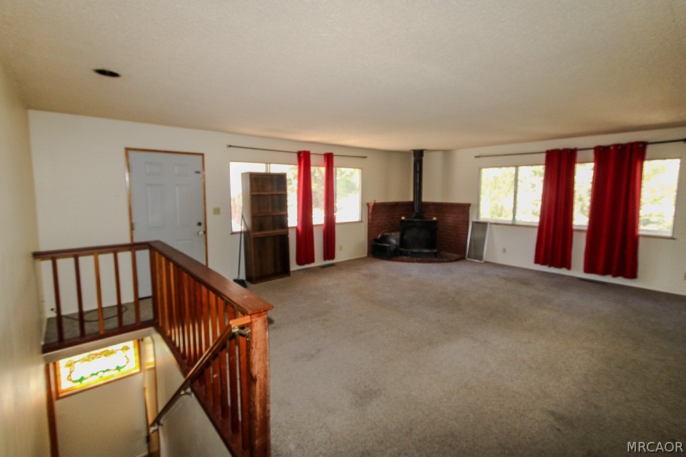 1292 Bruin Trail Property Photo 4