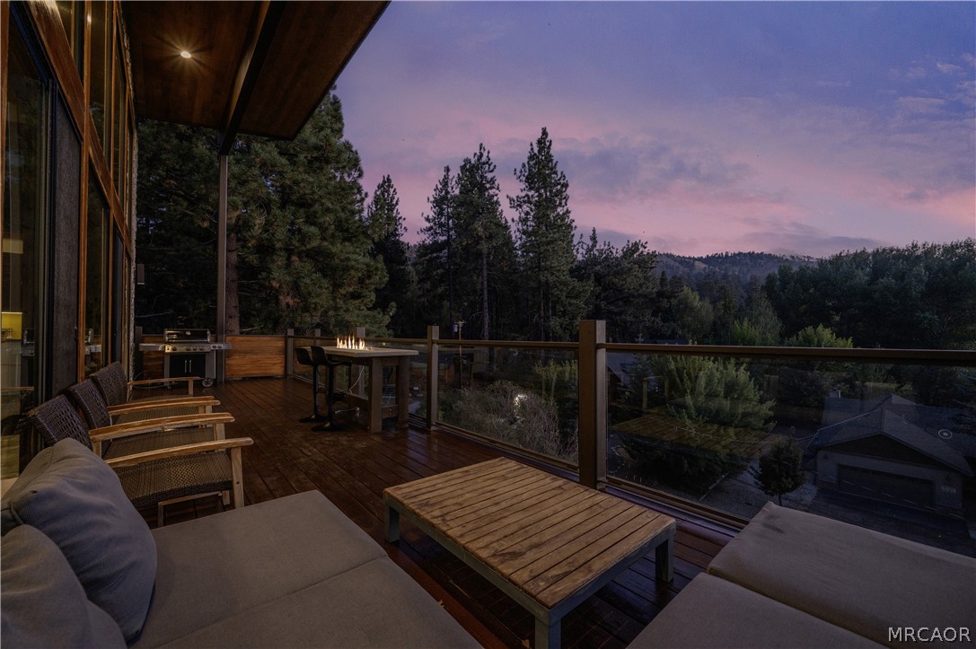 43669 Ridge Crest Drive Property Photo 3
