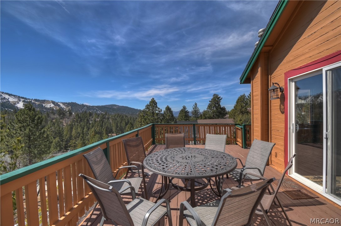 43850 Yosemite Drive Property Photo 5