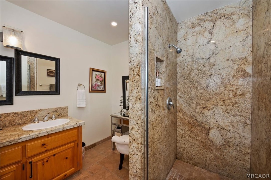 1155 Willow Lane Property Photo 20