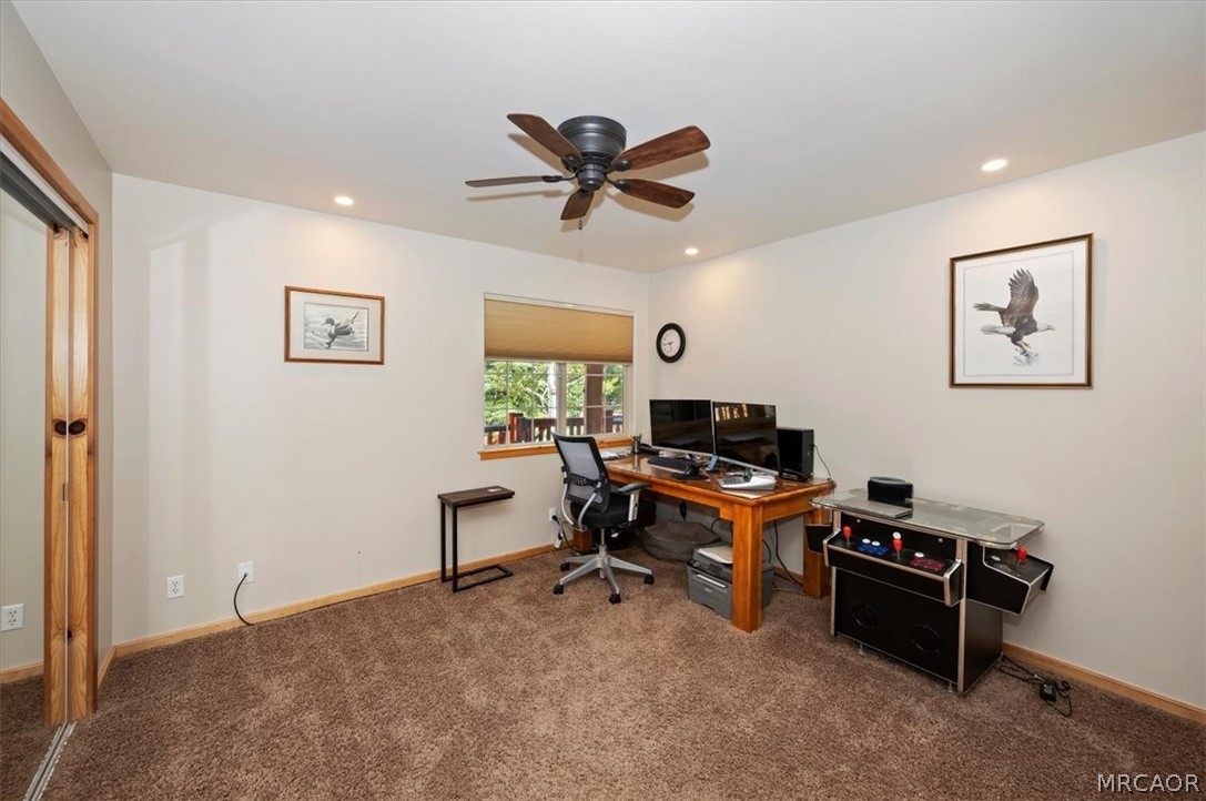 1155 Willow Lane Property Photo 24