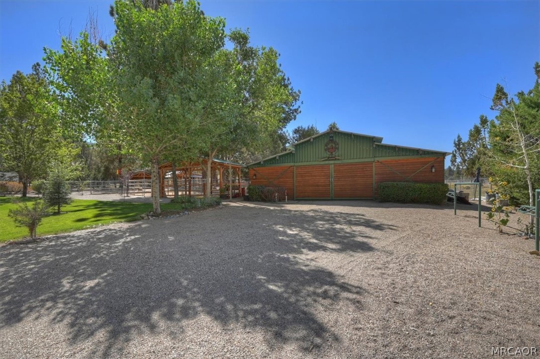 1155 Willow Lane Property Photo 33