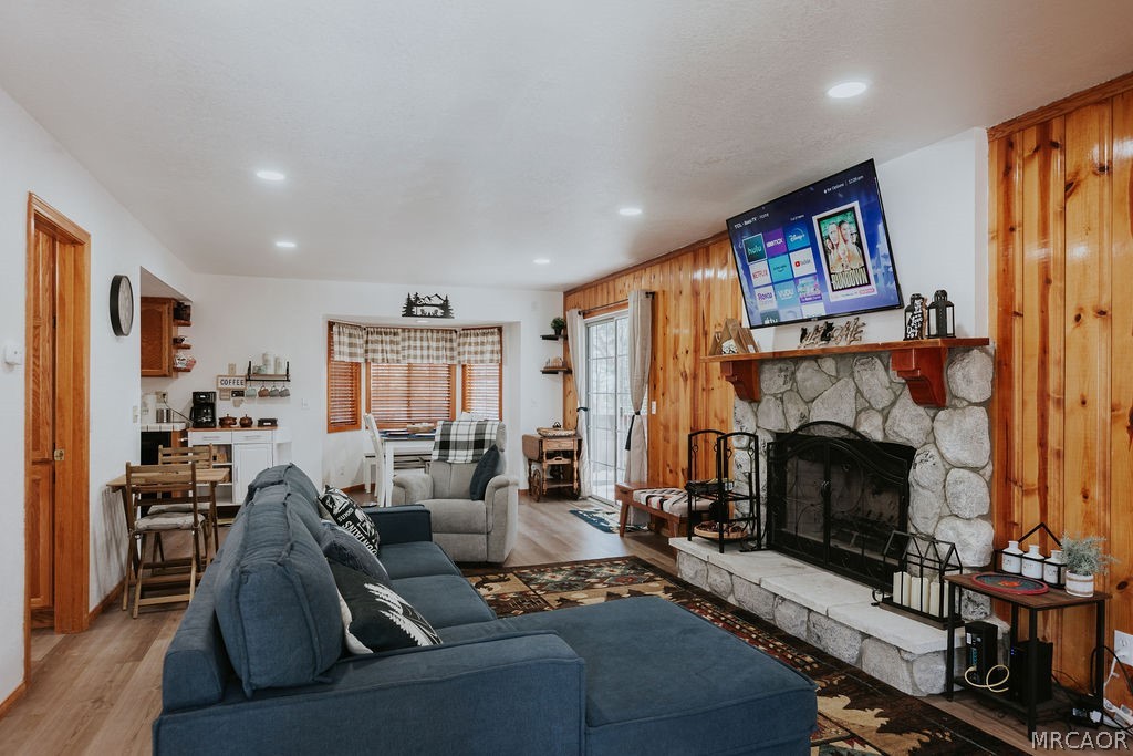31909 Lookout Lane Property Photo 4