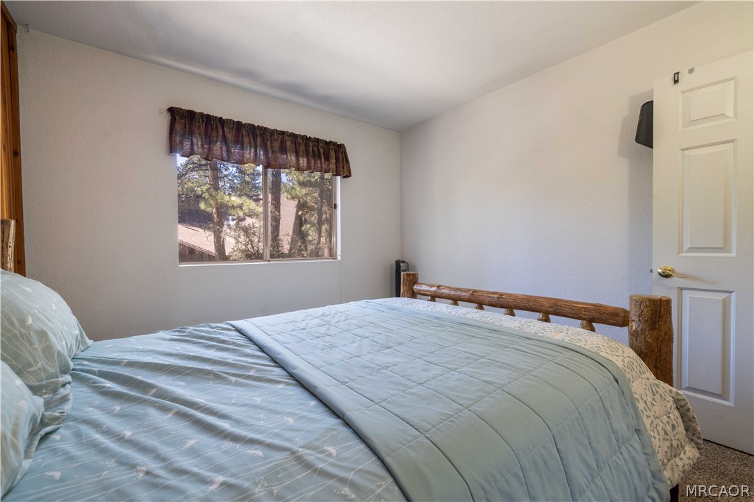 1009 White Mountain Property Photo 22