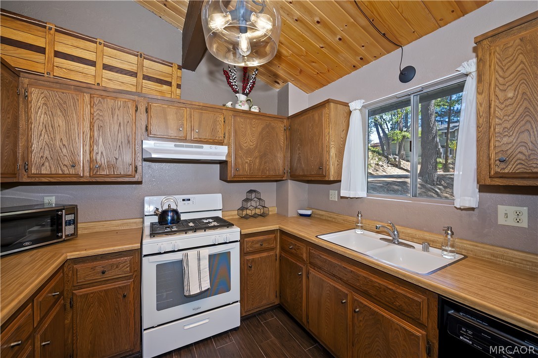 32904 Canyon Drive Property Photo 15
