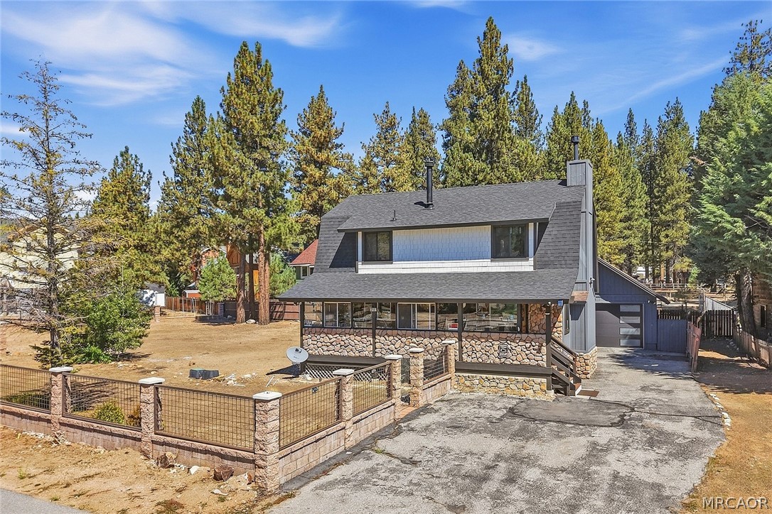 39196 Seminole Drive Property Photo 3