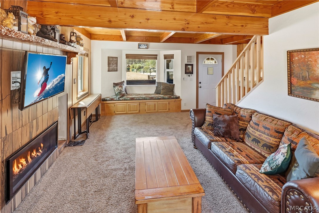 39196 Seminole Drive Property Photo 5
