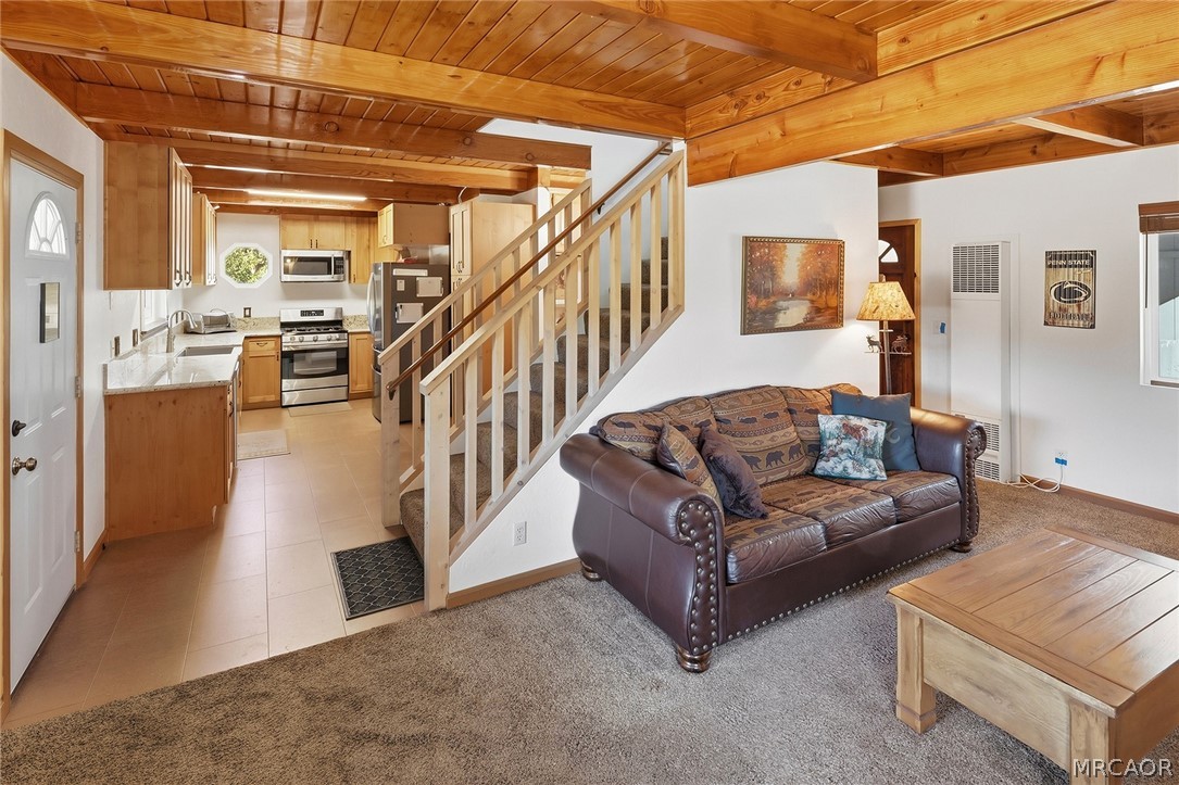 39196 Seminole Drive Property Photo 10