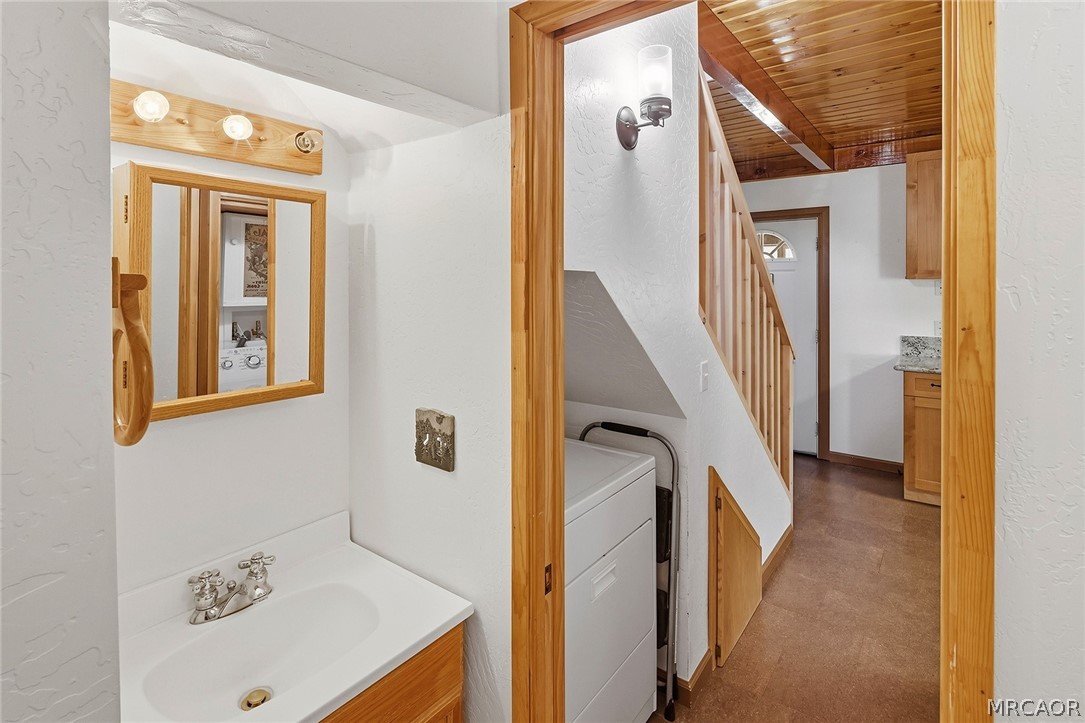 39196 Seminole Drive Property Photo 19