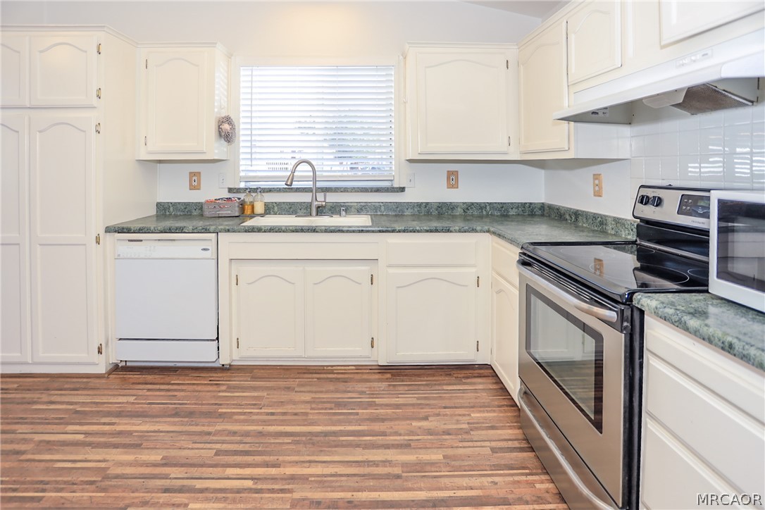 45395 7th Street Property Photo 11