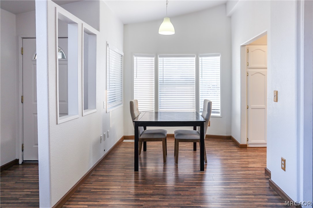 45395 7th Street Property Photo 13