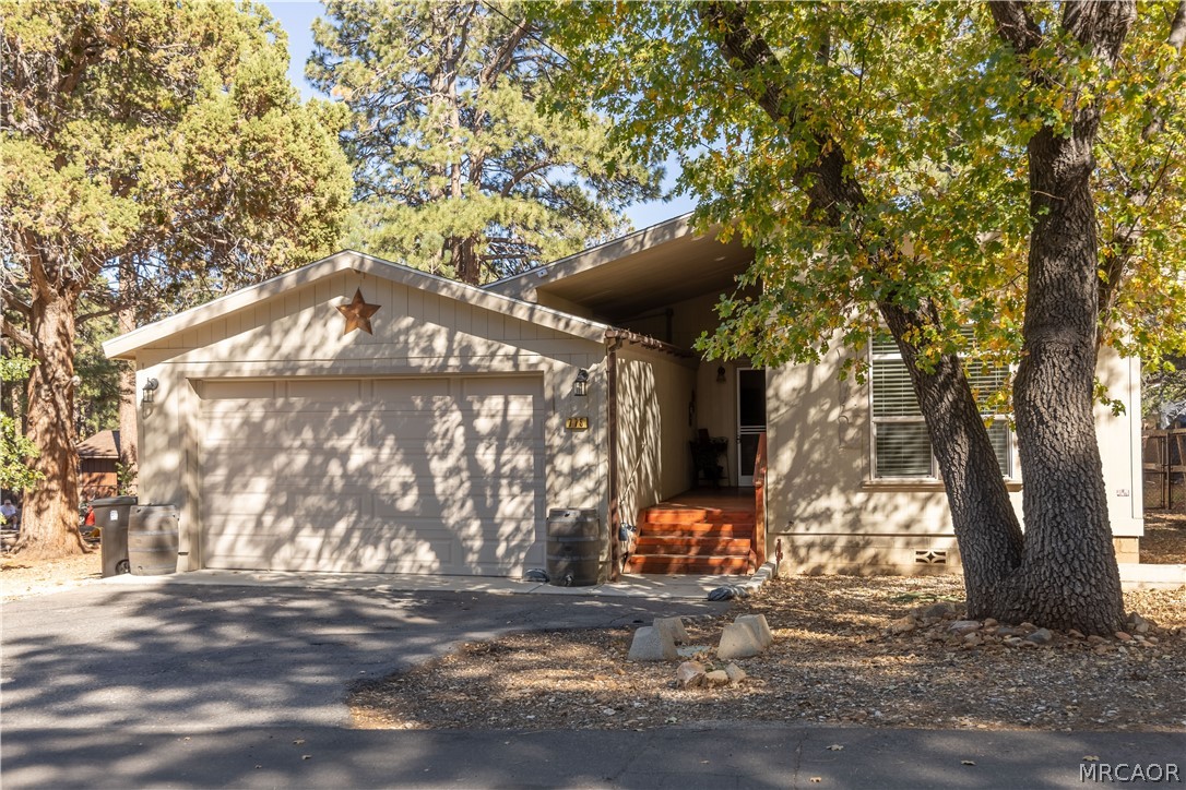 775 Riverside Avenue Property Photo 1