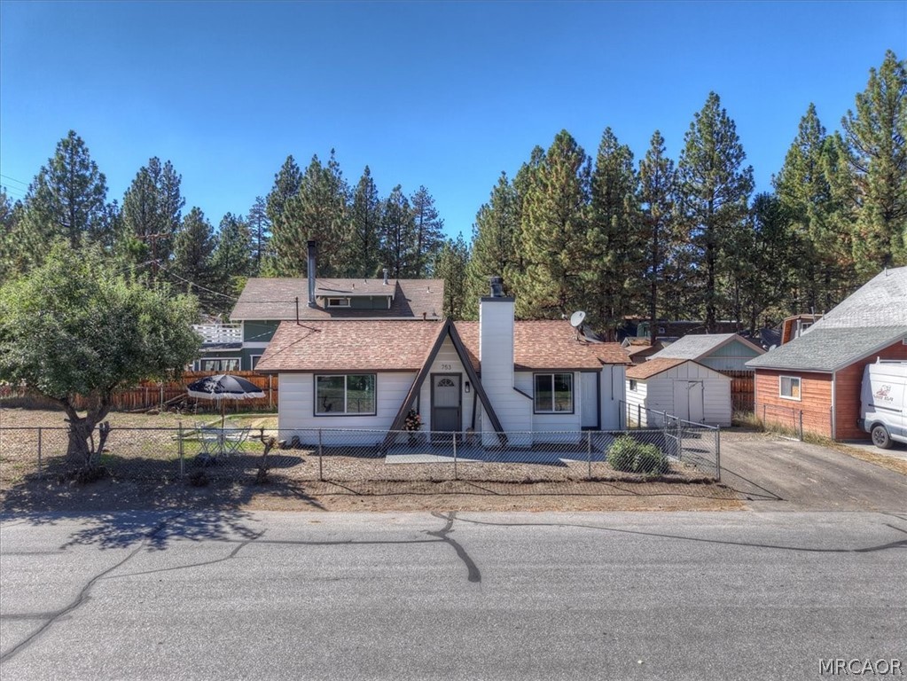 753 Elysian Boulevard Property Photo 3
